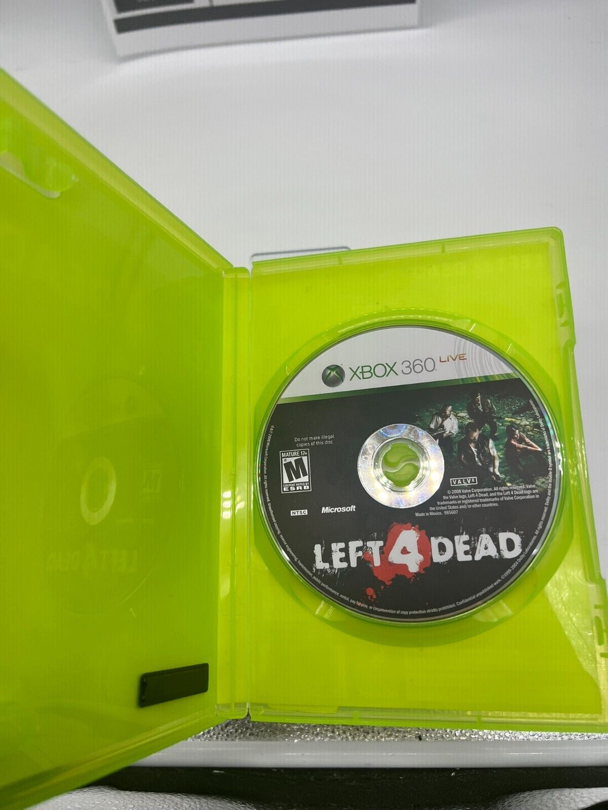 Left 4 Dead (Microsoft Xbox 360, 2008)