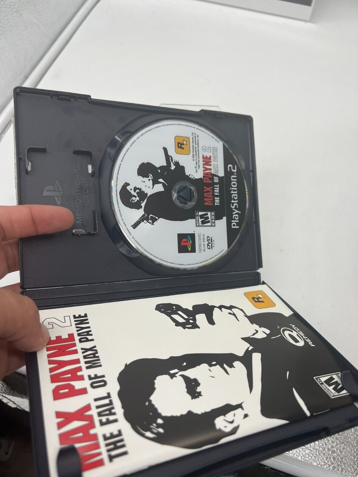 Max Payne 2: The Fall of Max Payne (Sony PlayStation 2, 2003)