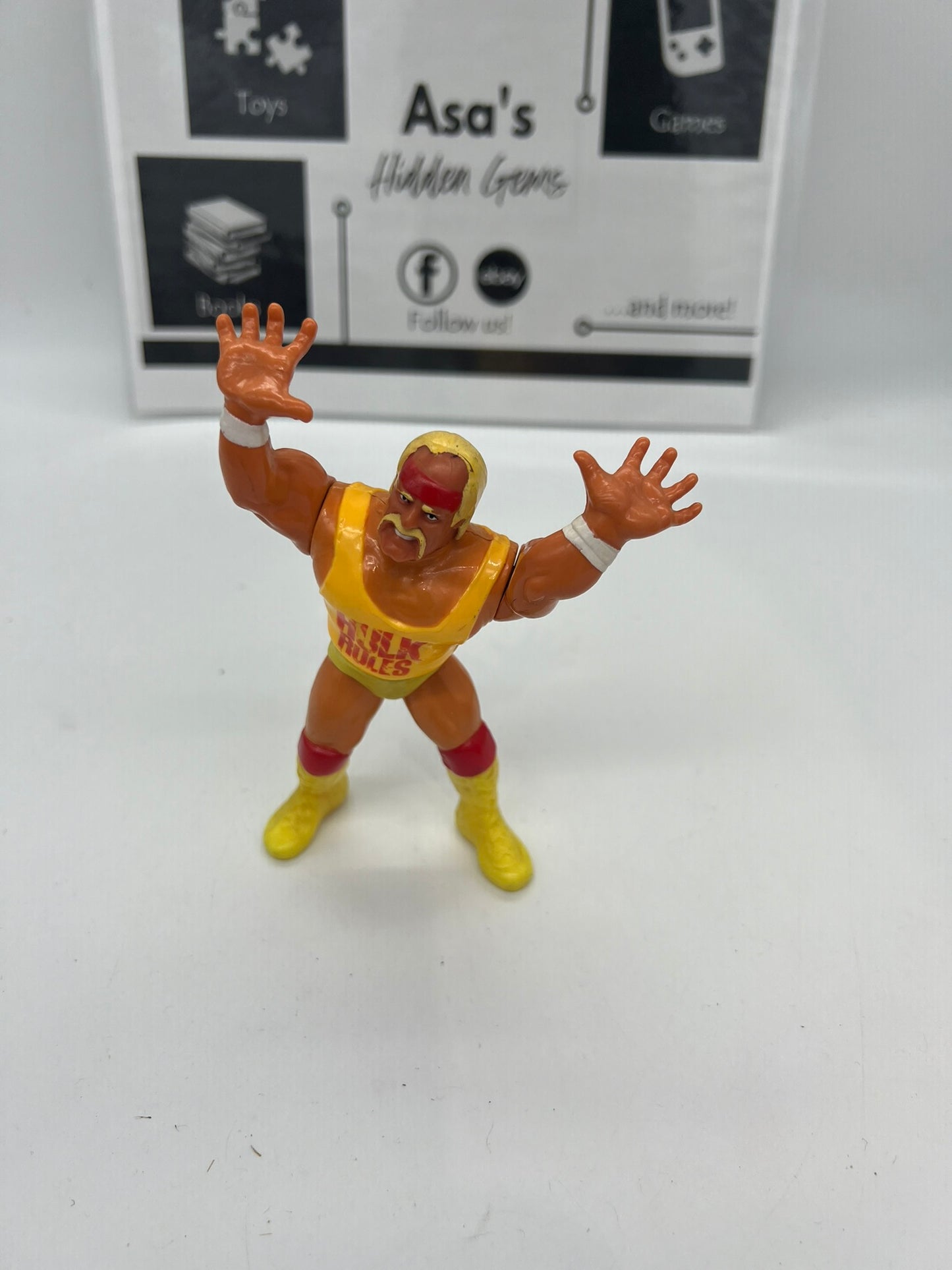 1990 WWF Hasbro HULK HOGAN Series 1 Wrestling Action Figure Hulk Rules WWE Toy