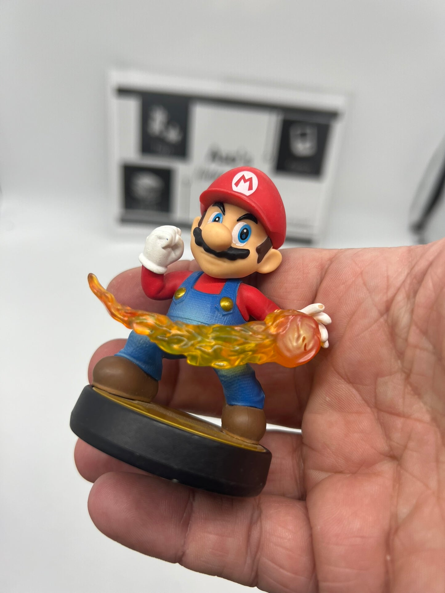Mario Fireball Amiibo (Nintendo Super Smash Bros)