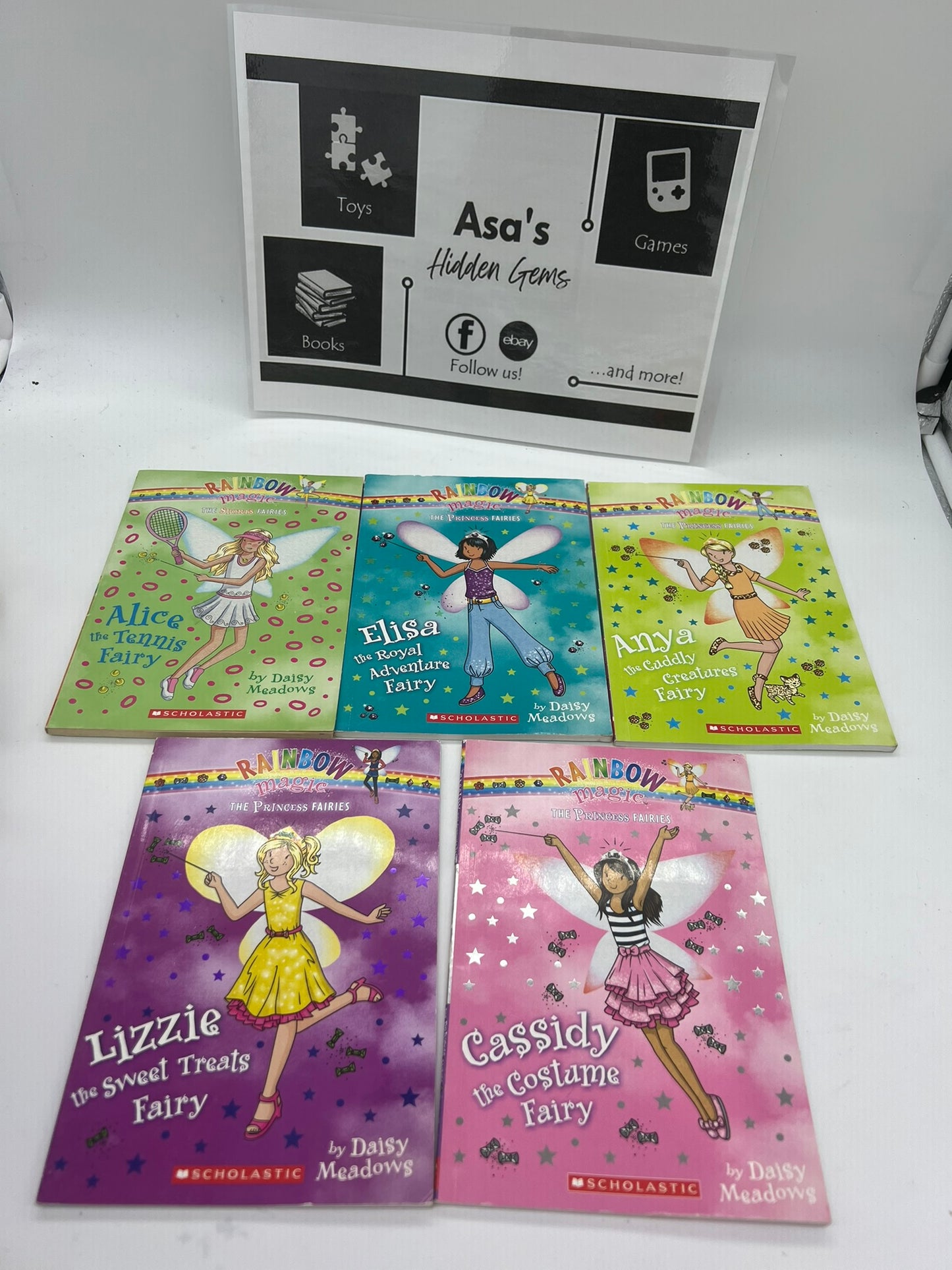 Lot of 11 Rainbow magic fairy books