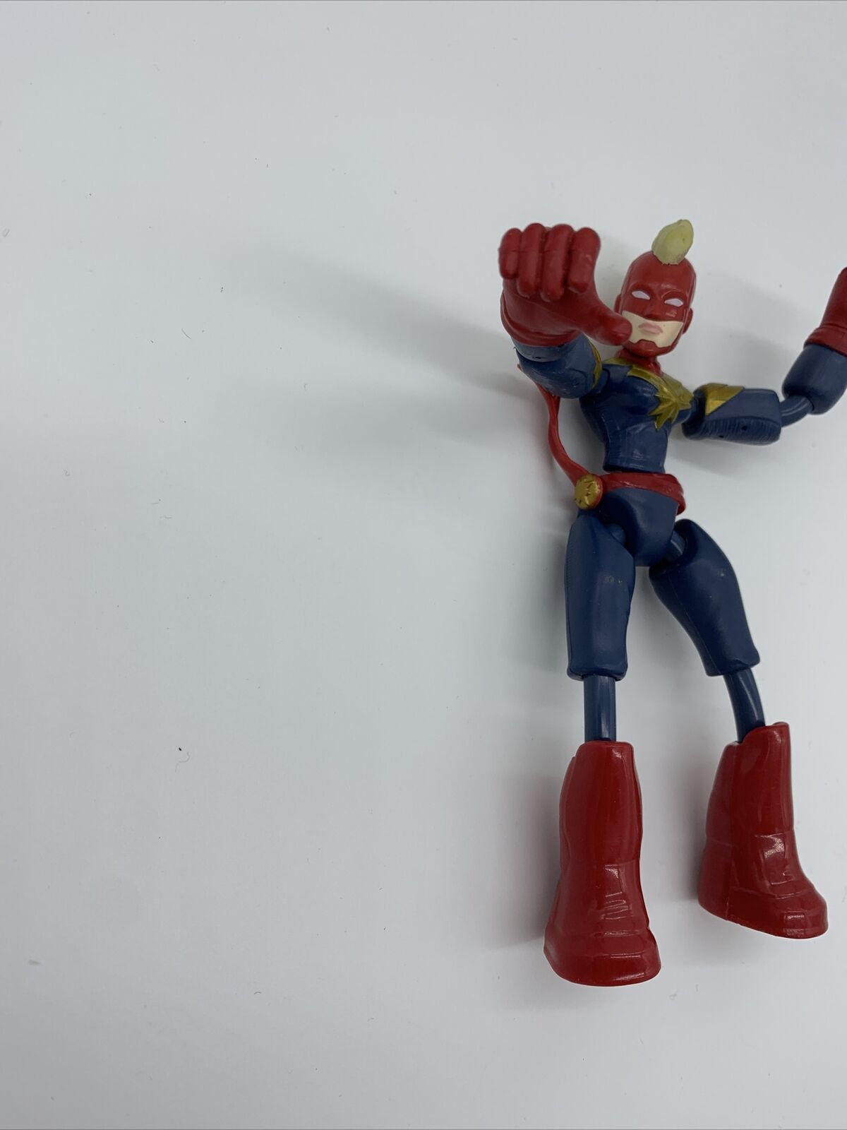 CAPTAIN MARVEL Marvel Avengers 6" Action Figure Bend & Flex Hasbro 2019 Toy