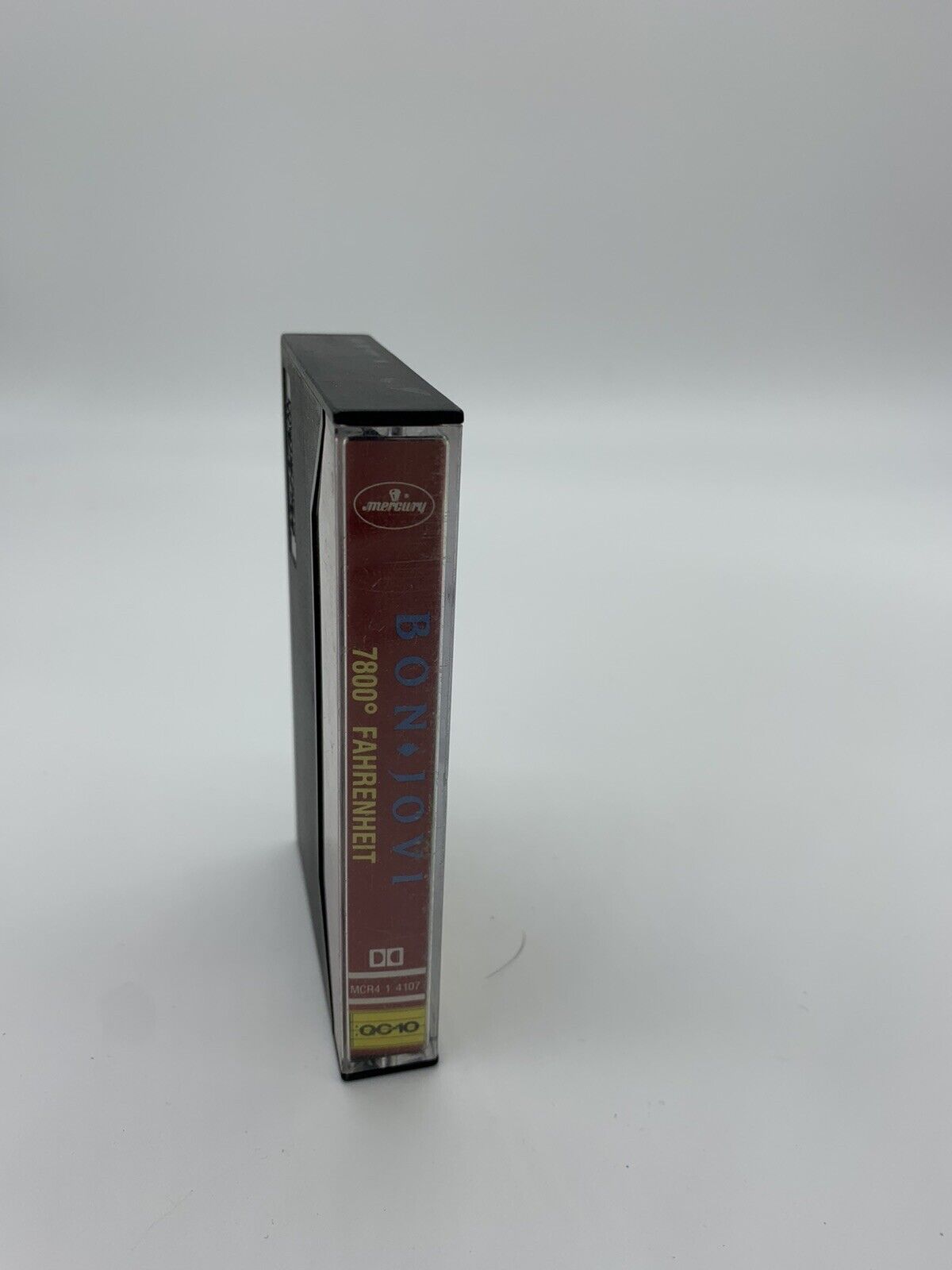 7800° Fahrenheit by Bon Jovi (Cassette)