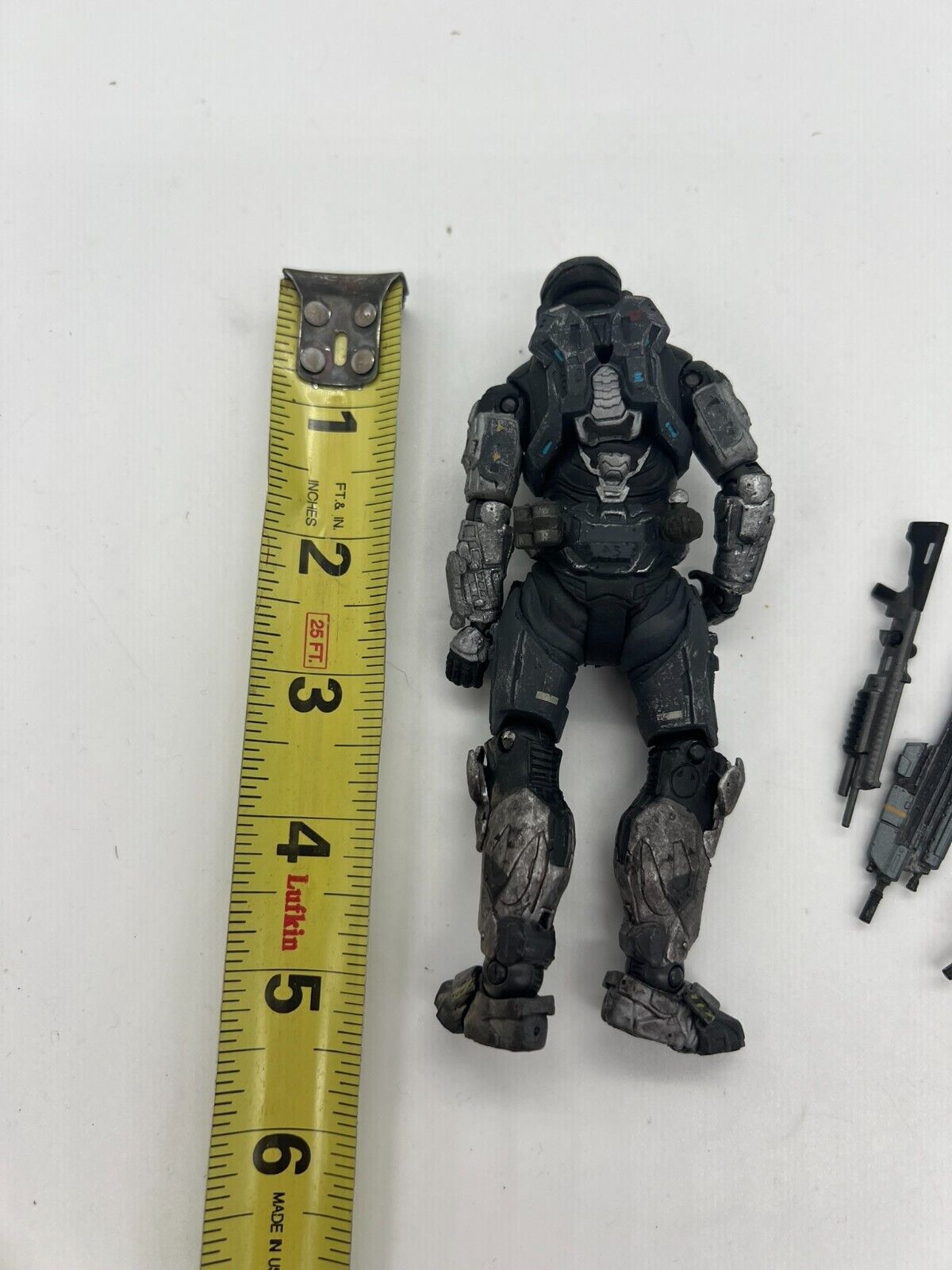 Halo Reach Series 1 NOBLE SIX 6 Action Figure McFarlane 2010 w/accessories