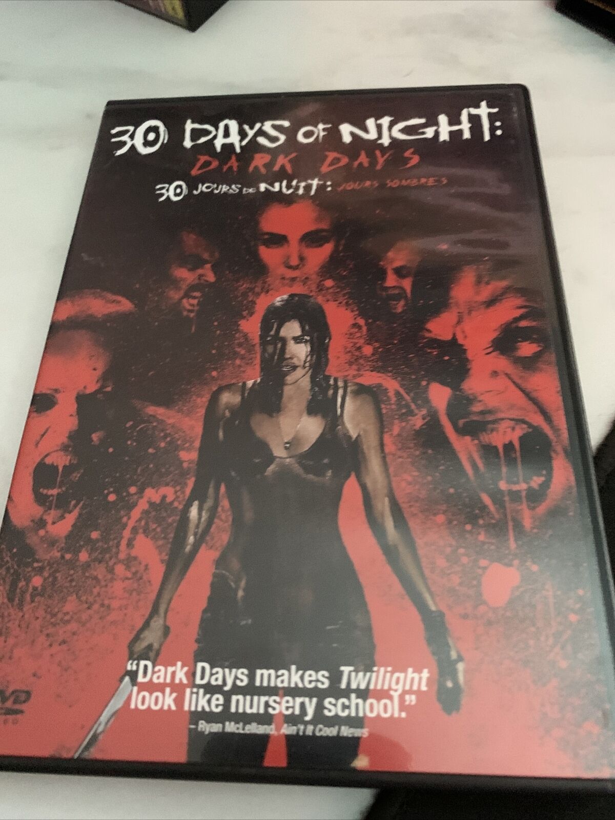 30 DAYS OF NIGHT - DARK DAYS (BILINGUAL) (DVD)