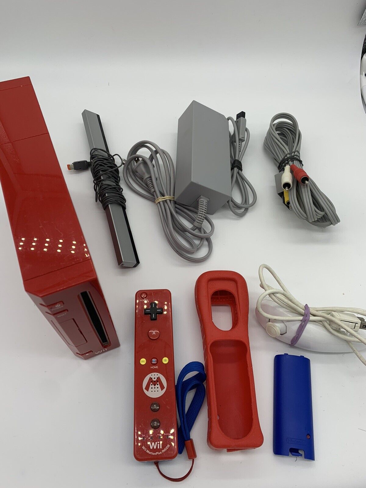 Nintendo RVL001 Wii Red Console With Mario Remote - Tested