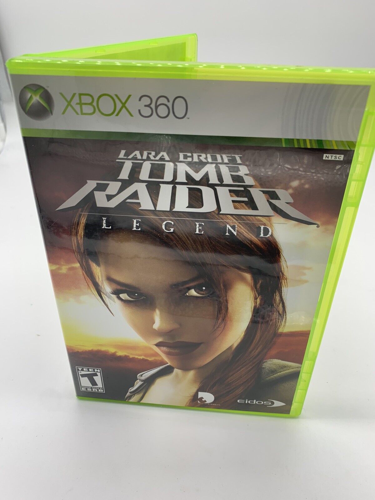 Lara Croft: Tomb Raider - Legend (Microsoft Xbox 360)