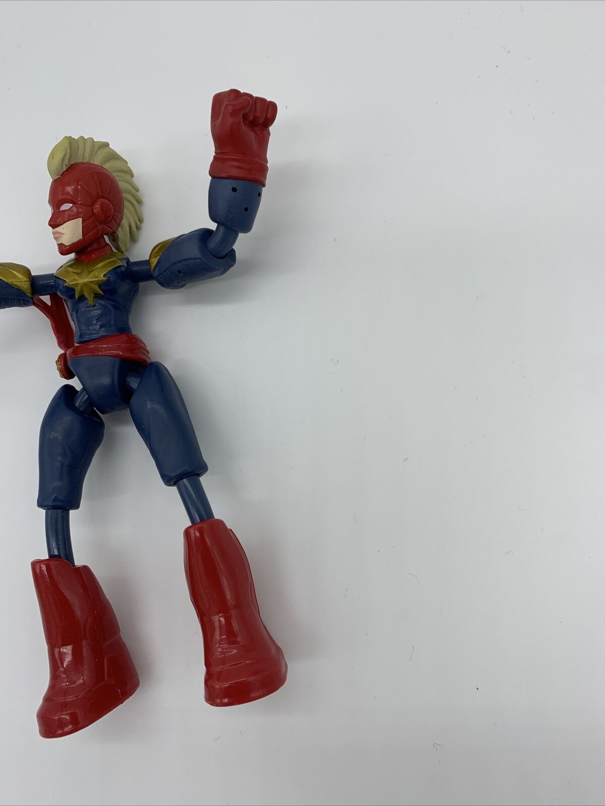 CAPTAIN MARVEL Marvel Avengers 6" Action Figure Bend & Flex Hasbro 2019 Toy