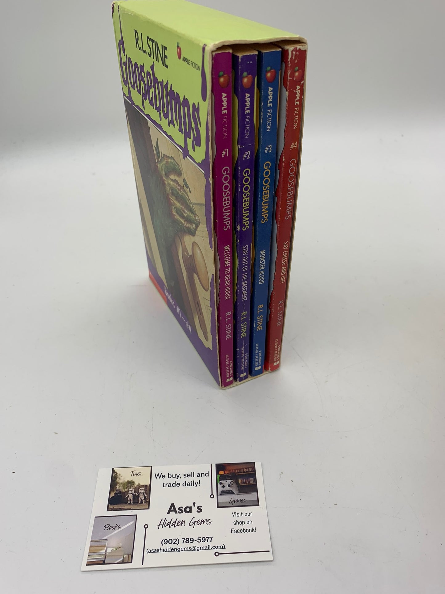 Vintage RL Stine Goosebumps Slipcover Box Set Books 1-4