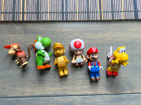 Nintendo K'Nex Figure Lot - Super Mario, Diddy Kong, Yoshi, Gold Mario, Toad, Koopa